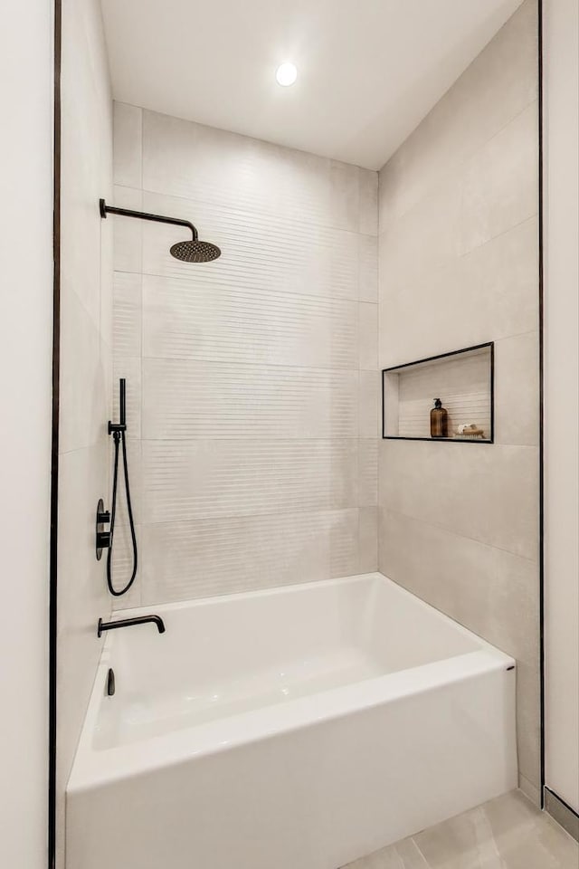 613 N Ogden Ave Unit 4W, Chicago, IL 60642 - bathroom with shower / tub combination and recessed lighting