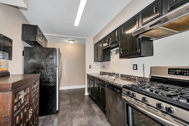 3030 Roberts Dr Unit 4, Woodridge, IL 60517 - kitchen with stainless steel appliances, under cabinet range hood, a sink, baseboards, and dark cabinetry