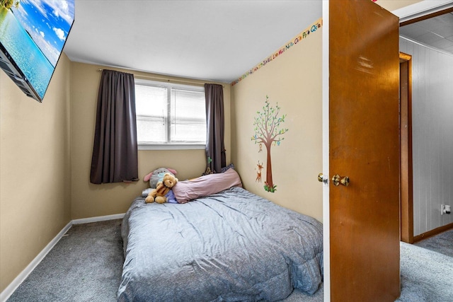 475 S Edison Ave, Elgin, IL 60123 - carpeted bedroom featuring baseboards