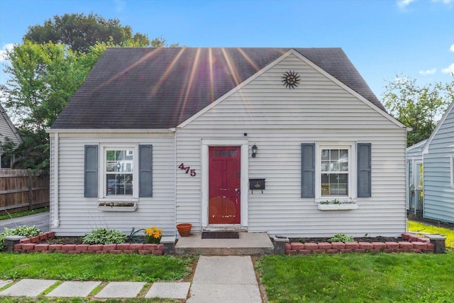475 S Edison Ave, Elgin, IL 60123 - view of front of home with a shingled roof