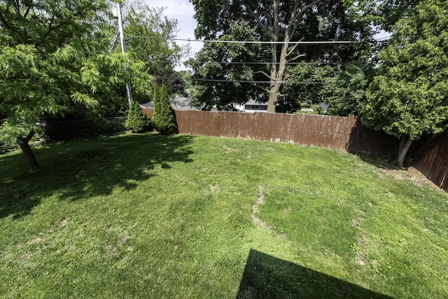 33061 N Rolling Hills Rd, Grayslake, IL 60030 - view of yard