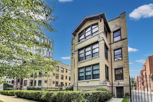 5520 S Cornell Ave Unit 1S, Chicago, IL 60637 - view of building exterior