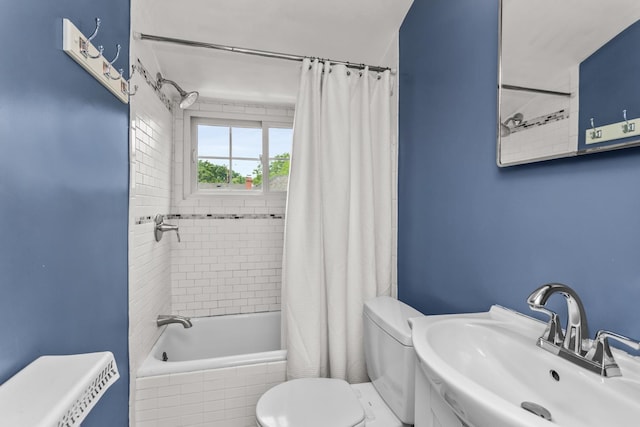 1414 Lincoln St, Evanston, IL 60201 - bathroom featuring a sink and tiled shower / bath combo