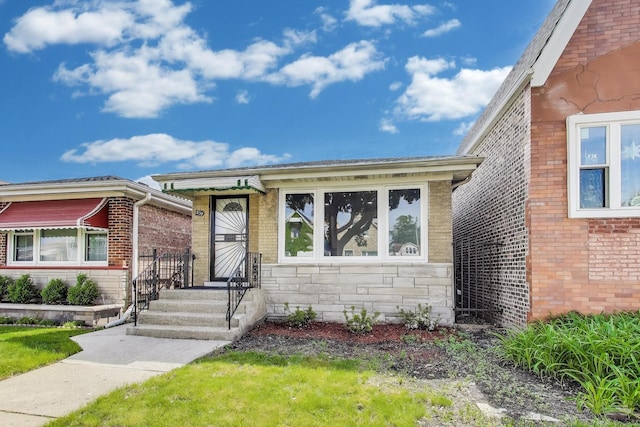 839 N Kildare Ave, Chicago, IL 60651 - view of front of home with stone siding