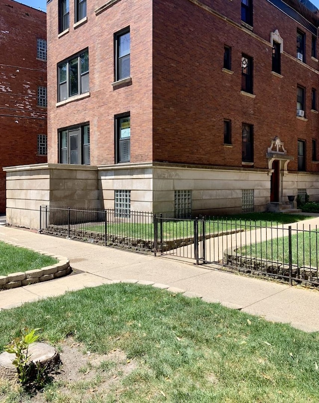 1208 W Waveland Ave Unit 1, Chicago, IL 60613 - view of building exterior