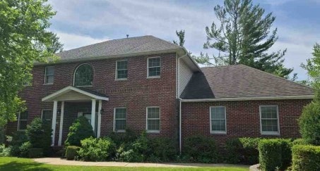 1004 Thornberry Ln, Germantown Hills, IL 61548 - photo 2