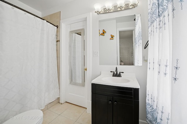 558 N Crystal St, Elgin, IL 60123 - bathroom with vanity, tile patterned flooring, and a shower with shower curtain