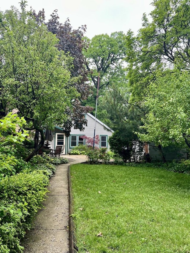 2110 N Mobile Ave, Chicago, IL 60639 - view of green lawn