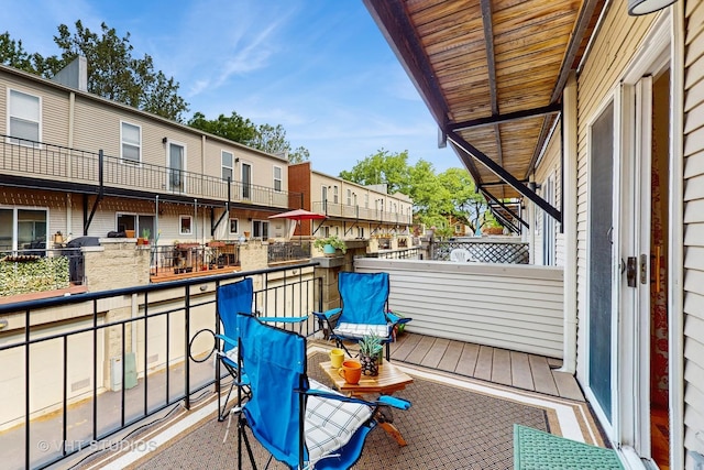3649 W Cornelia Ave Unit C, Chicago, IL 60618 - balcony featuring a residential view