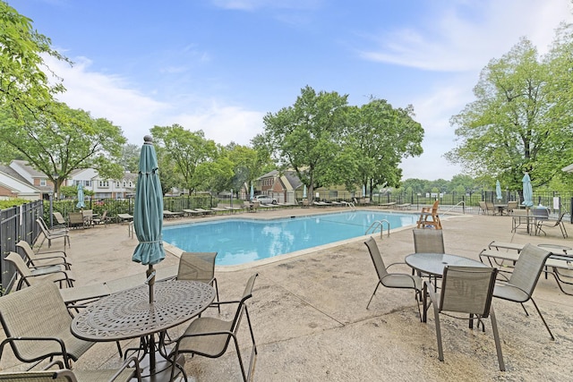 1604 Newburn Ct Unit D1, Wheeling, IL 60090 - community pool featuring a patio