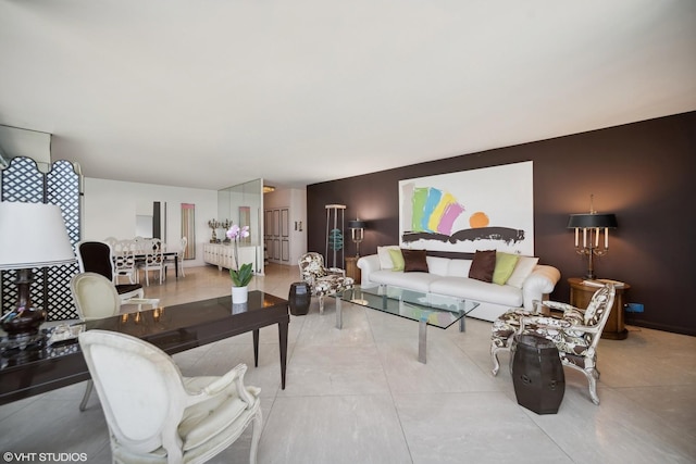 1300 N Lake Shore Dr Unit 18D, Chicago, IL 60610 - view of living area