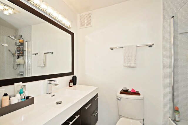 100 E Walton St Unit 22H, Chicago, IL 60611 - full bath featuring shower / bath combination with glass door