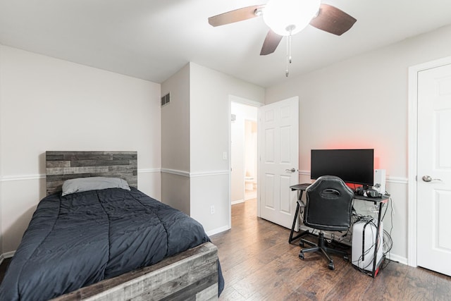 30 Beau Meade Rd, Oswego, IL 60543 - bedroom with wood finished floors, an office area, baseboards, and ceiling fan