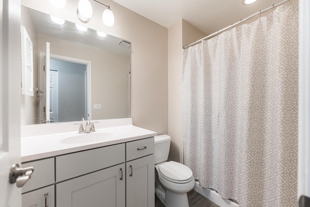 30 Beau Meade Rd, Oswego, IL 60543 - full bathroom with vanity, toilet, and curtained shower