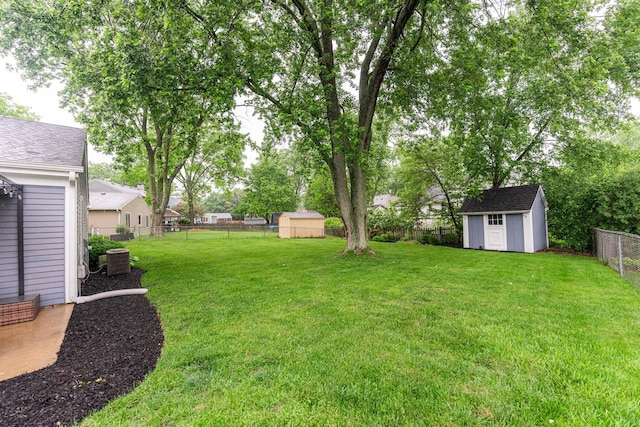 30 Beau Meade Rd, Oswego, IL 60543 - view of yard