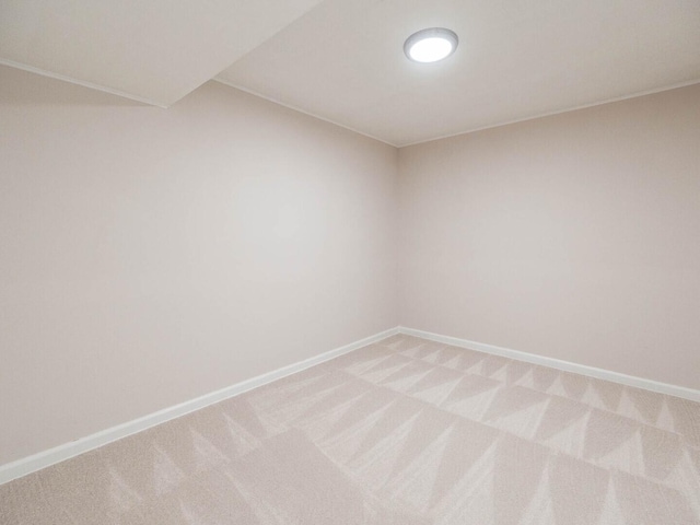 52 S Hawthorne Blvd, Mundelein, IL 60060 - empty room with light carpet and baseboards