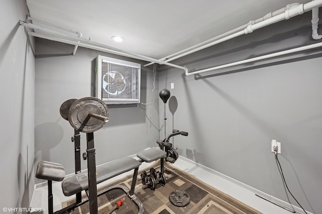 8212 S Bishop St, Chicago, IL 60620 - exercise room featuring recessed lighting