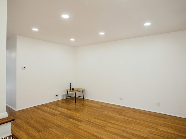 1812 Bristol Walk Unit 1812, Hoffman Estates, IL 60169 - unfurnished room with recessed lighting, wood finished floors, and baseboards