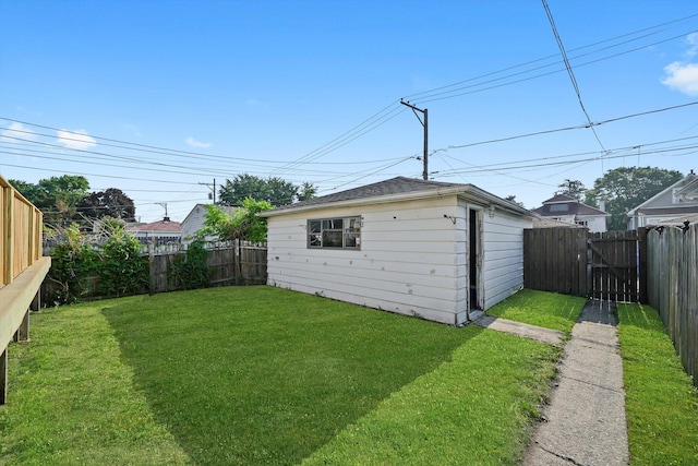 3633 N Lotus Ave, Chicago, IL 60641 - fenced backyard with an outdoor structure