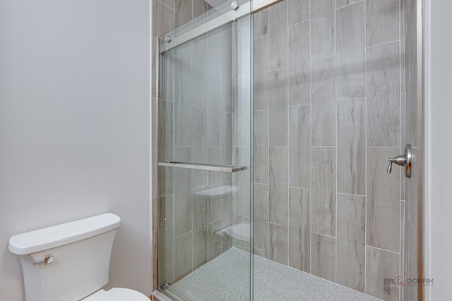 26371 N Elmwood Ave, Mundelein, IL 60060 - full bath featuring toilet and a shower stall