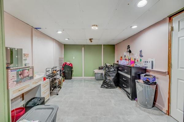 426 Greentree Ln, Bolingbrook, IL 60440 - misc room featuring recessed lighting