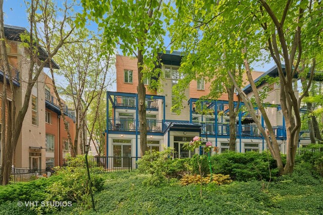 23 N Racine Ave Unit 405, Chicago, IL 60607 - rear view of house