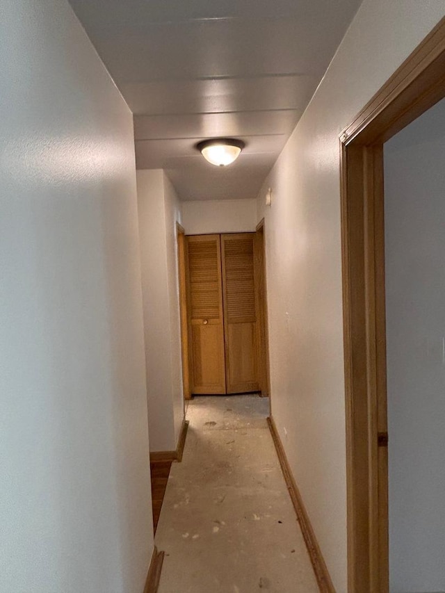 1015 Deerfield Rd Unit 132, Deerfield, IL 60015 - hallway featuring baseboards