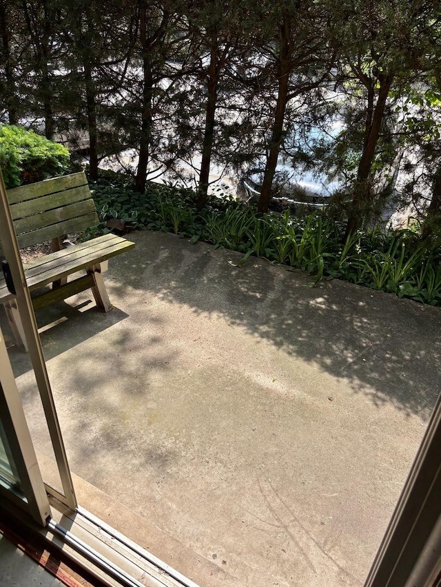 1015 Deerfield Rd Unit 132, Deerfield, IL 60015 - view of patio