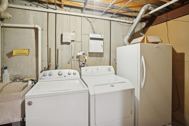 30 W Wimbolton Dr Unit 30, Mount Prospect, IL 60056 - washroom with washer and dryer