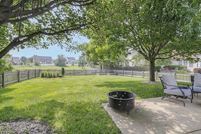 11316 Maplewood Dr, Plainfield, IL 60585 - fenced backyard featuring a patio