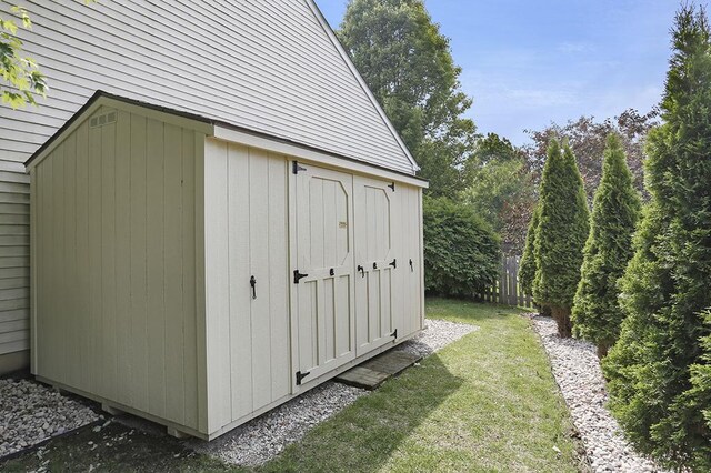 11316 Maplewood Dr, Plainfield, IL 60585 - view of shed