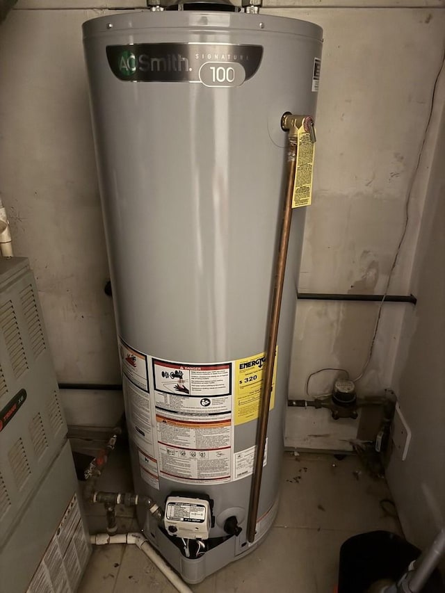 255 Mantua St, Park Forest, IL 60466 - utilities with water heater