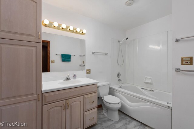 6560 Hillcrest Rd, Downers Grove, IL 60516 - bathroom with toilet, vanity, and washtub / shower combination