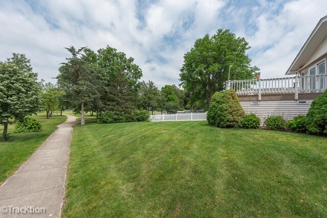 6560 Hillcrest Rd, Downers Grove, IL 60516 - view of yard