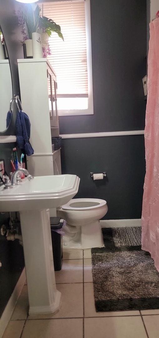4751 S Hoyne Ave, Chicago, IL 60609 - bathroom with tile patterned floors and toilet
