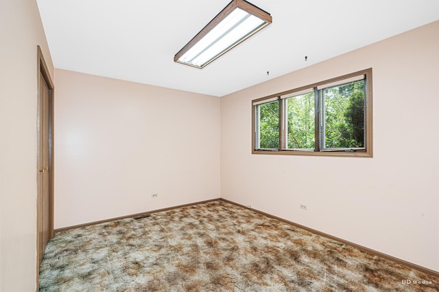7043 W 73rd St, Nottingham Park, IL 60638 - unfurnished room with carpet flooring and baseboards