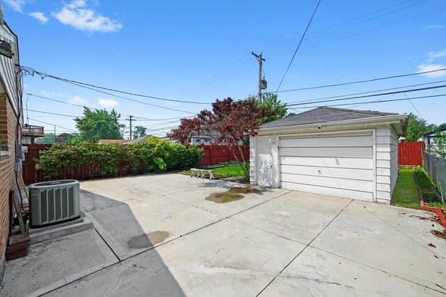 7830 S Kolmar Ave, Chicago, IL 60652 - detached garage with central AC
