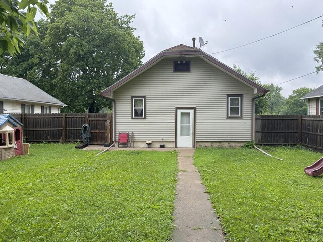 1229 W 6th St, Sterling, IL 61081 - view of back of house