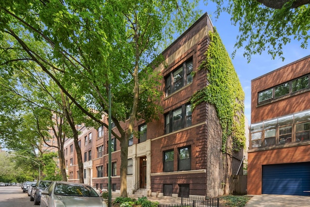 1410 E 56th St Unit 2W, Chicago, IL 60637 - photo 1