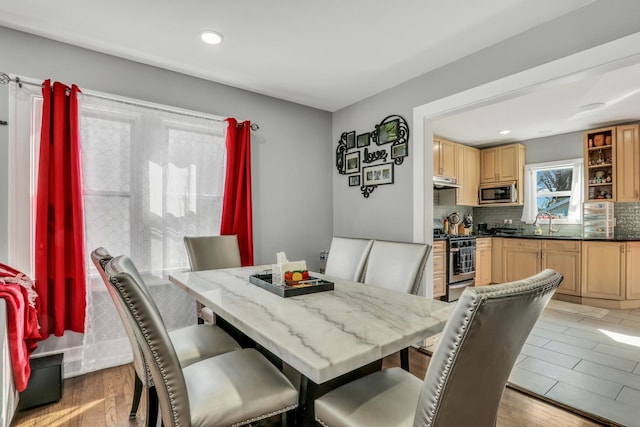 1313 W Cornelia Ave, Waukegan, IL 60085 - dining area with light wood-type flooring and recessed lighting