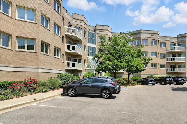 170 Manchester Dr Unit 406, Buffalo Grove, IL 60089 - view of apartment building / complex with uncovered parking