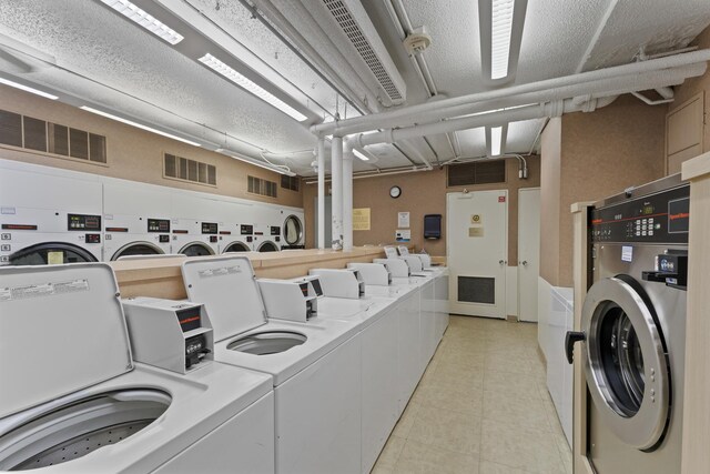 260 E Chestnut St Unit 3202, Chicago, IL 60611 - photo 44