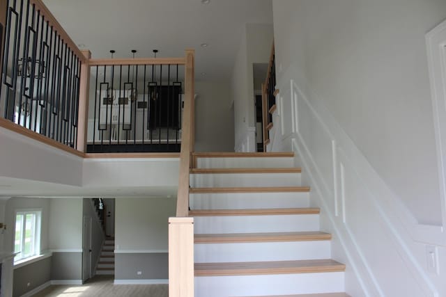 5660 W 83rd Pl, Burbank, IL 60459 - stairs with baseboards