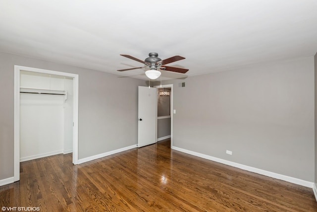 226 S Maple Ave Unit F, Oak Park, IL 60302 - unfurnished bedroom featuring wood finished floors, a closet, and ceiling fan