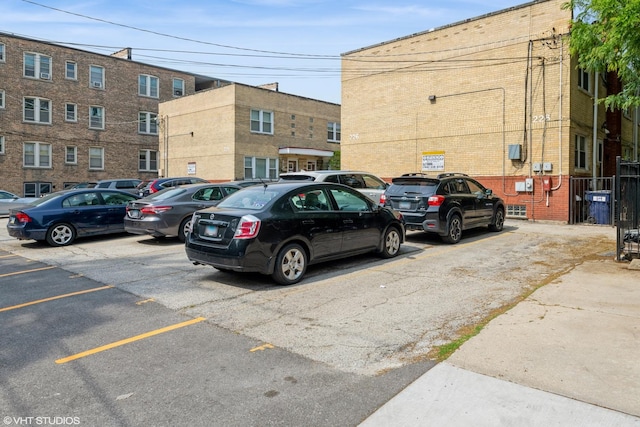 226 S Maple Ave Unit F, Oak Park, IL 60302 - view of uncovered parking lot