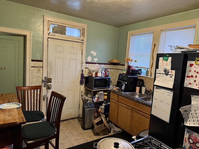 2145 N Karlov Ave, Chicago, IL 60639 - home office featuring a sink