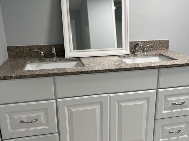 2627 E 74th Pl, Chicago, IL 60649 - bathroom featuring double vanity