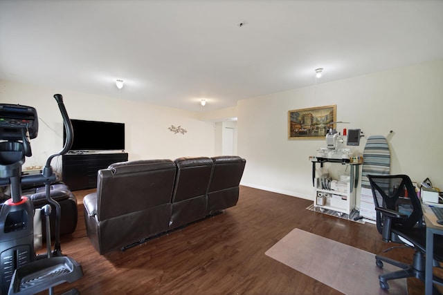 439 Bay Tree Cir, Vernon Hills, IL 60061 - living area featuring wood finished floors and baseboards