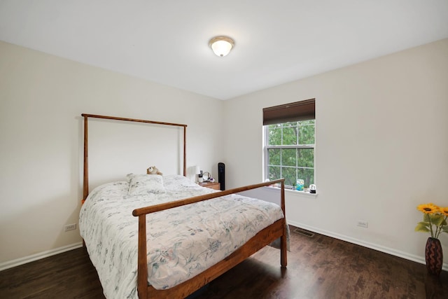 439 Bay Tree Cir, Vernon Hills, IL 60061 - bedroom with baseboards and wood finished floors