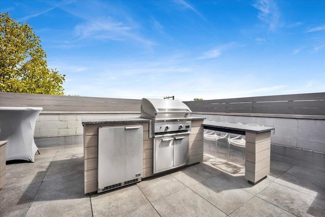 1332 W Wellington Ave, Chicago, IL 60657 - view of patio / terrace